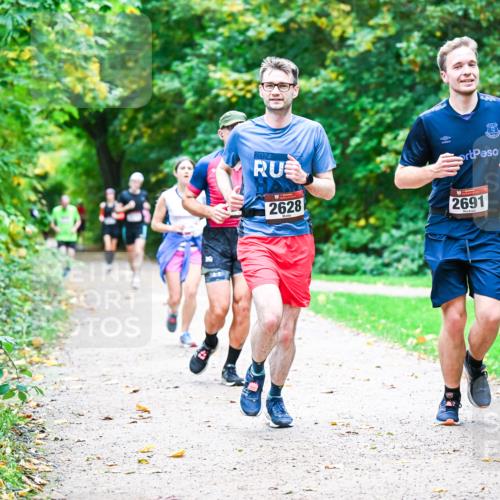 12.10.2025 - Bramfelder Halbmarathon 2025 Dr. Thomas Lammeyer http://msf.ph/oto/9347845 12.10.2025 10:25:12 Laufen 2024, 2628, 2691 meine-sportfotos.de