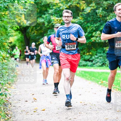 12.10.2025 - Bramfelder Halbmarathon 2025 Dr. Thomas Lammeyer http://msf.ph/oto/9347846 12.10.2025 10:25:12 Laufen 2024, 283, 2628, 2691 meine-sportfotos.de