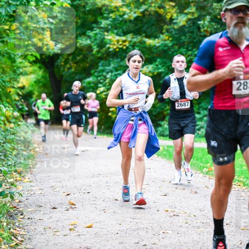 12.10.2025 - Bramfelder Halbmarathon 2025 Dr. Thomas Lammeyer http://msf.ph/oto/9347855 12.10.2025 10:25:14 Laufen 2687, 2839 meine-sportfotos.de