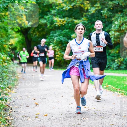 12.10.2025 - Bramfelder Halbmarathon 2025 Dr. Thomas Lammeyer http://msf.ph/oto/9347859 12.10.2025 10:25:14 Laufen 23, 2687 meine-sportfotos.de