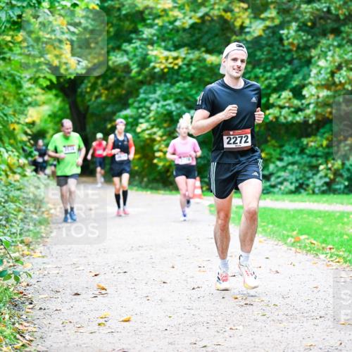 12.10.2025 - Bramfelder Halbmarathon 2025 Dr. Thomas Lammeyer http://msf.ph/oto/9347879 12.10.2025 10:25:18 Laufen 2272 meine-sportfotos.de