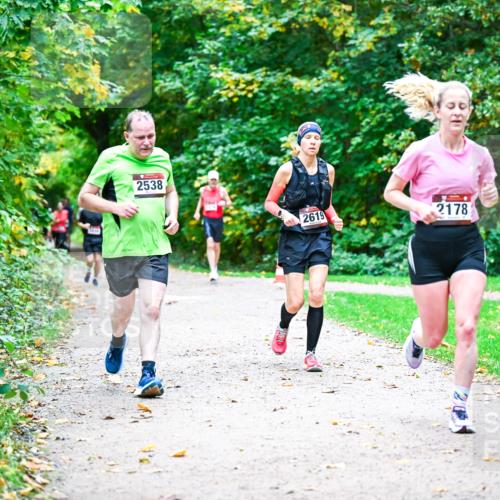 12.10.2025 - Bramfelder Halbmarathon 2025 Dr. Thomas Lammeyer http://msf.ph/oto/9347902 12.10.2025 10:25:21 Laufen 2538, 2619, 2178 meine-sportfotos.de