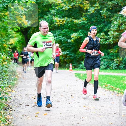 12.10.2025 - Bramfelder Halbmarathon 2025 Dr. Thomas Lammeyer http://msf.ph/oto/9347906 12.10.2025 10:25:22 Laufen 2538, 2619, 2178 meine-sportfotos.de