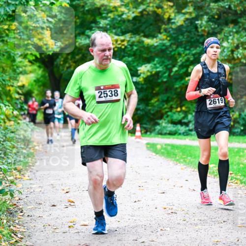 12.10.2025 - Bramfelder Halbmarathon 2025 Dr. Thomas Lammeyer http://msf.ph/oto/9347910 12.10.2025 10:25:23 Laufen 2538, 2619 meine-sportfotos.de