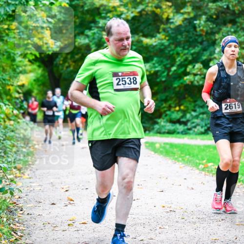 12.10.2025 - Bramfelder Halbmarathon 2025 Dr. Thomas Lammeyer http://msf.ph/oto/9347912 12.10.2025 10:25:23 Laufen 2538, 2619 meine-sportfotos.de