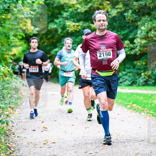 12.10.2025 - Bramfelder Halbmarathon 2025 Dr. Thomas Lammeyer http://msf.ph/oto/9347941 12.10.2025 10:25:28 Laufen 2848, 2330, 2190, 2314 meine-sportfotos.de