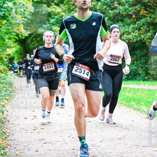 12.10.2025 - Bramfelder Halbmarathon 2025 Dr. Thomas Lammeyer http://msf.ph/oto/9347980 12.10.2025 10:25:38 Laufen 2493, 78, 2514, 2862, 298 meine-sportfotos.de