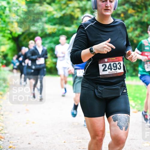 12.10.2025 - Bramfelder Halbmarathon 2025 Dr. Thomas Lammeyer http://msf.ph/oto/9347988 12.10.2025 10:25:40 Laufen 34, 2493, 2952 meine-sportfotos.de