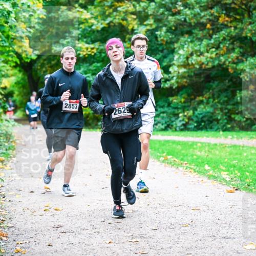 12.10.2025 - Bramfelder Halbmarathon 2025 Dr. Thomas Lammeyer http://msf.ph/oto/9348001 12.10.2025 10:25:42 Laufen 2853, 2629 meine-sportfotos.de