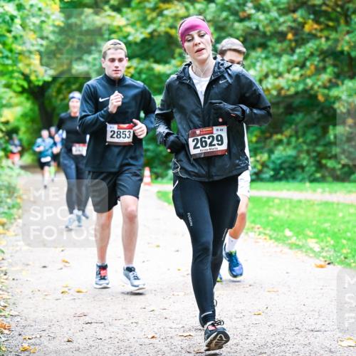 12.10.2025 - Bramfelder Halbmarathon 2025 Dr. Thomas Lammeyer http://msf.ph/oto/9348005 12.10.2025 10:25:43 Laufen 2853, 49, 2629 meine-sportfotos.de