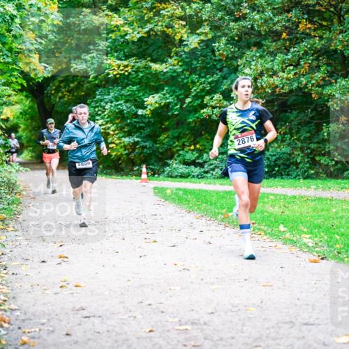 12.10.2025 - Bramfelder Halbmarathon 2025 Dr. Thomas Lammeyer http://msf.ph/oto/9348038 12.10.2025 10:25:48 Laufen 2397, 2889, 2876 meine-sportfotos.de