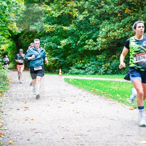 12.10.2025 - Bramfelder Halbmarathon 2025 Dr. Thomas Lammeyer http://msf.ph/oto/9348043 12.10.2025 10:25:49 Laufen 2397, 2889, 2876 meine-sportfotos.de