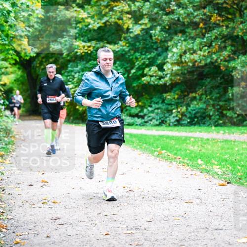 12.10.2025 - Bramfelder Halbmarathon 2025 Dr. Thomas Lammeyer http://msf.ph/oto/9348054 12.10.2025 10:25:50 Laufen 2683, 2889 meine-sportfotos.de