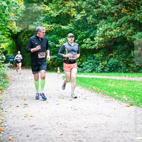 12.10.2025 - Bramfelder Halbmarathon 2025 Dr. Thomas Lammeyer http://msf.ph/oto/9348064 12.10.2025 10:25:52 Laufen 2683, 2397 meine-sportfotos.de