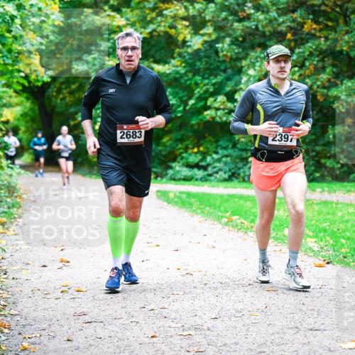 12.10.2025 - Bramfelder Halbmarathon 2025 Dr. Thomas Lammeyer http://msf.ph/oto/9348071 12.10.2025 10:25:53 Laufen 2683, 2397 meine-sportfotos.de