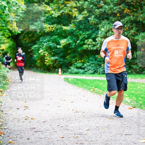 12.10.2025 - Bramfelder Halbmarathon 2025 Dr. Thomas Lammeyer http://msf.ph/oto/9348136 12.10.2025 10:26:09 Laufen  meine-sportfotos.de