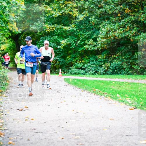 12.10.2025 - Bramfelder Halbmarathon 2025 Dr. Thomas Lammeyer http://msf.ph/oto/9348238 12.10.2025 10:26:34 Laufen 2774, 2579 meine-sportfotos.de