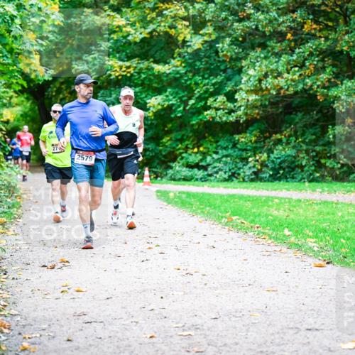 12.10.2025 - Bramfelder Halbmarathon 2025 Dr. Thomas Lammeyer http://msf.ph/oto/9348244 12.10.2025 10:26:34 Laufen 27, 2579 meine-sportfotos.de