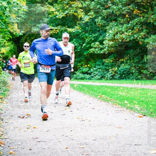 12.10.2025 - Bramfelder Halbmarathon 2025 Dr. Thomas Lammeyer http://msf.ph/oto/9348248 12.10.2025 10:26:35 Laufen 2774, 2579 meine-sportfotos.de