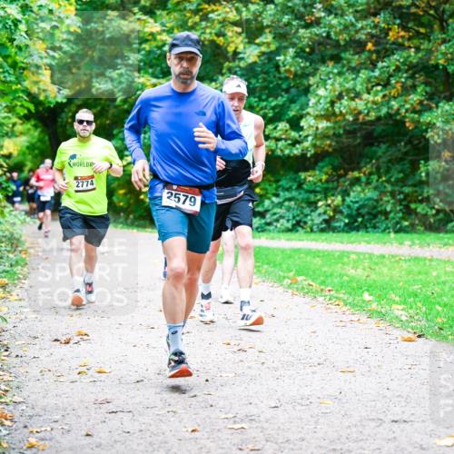 12.10.2025 - Bramfelder Halbmarathon 2025 Dr. Thomas Lammeyer http://msf.ph/oto/9348253 12.10.2025 10:26:36 Laufen 2774, 2579 meine-sportfotos.de