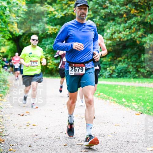 12.10.2025 - Bramfelder Halbmarathon 2025 Dr. Thomas Lammeyer http://msf.ph/oto/9348256 12.10.2025 10:26:36 Laufen 2774, 2579, 50 meine-sportfotos.de