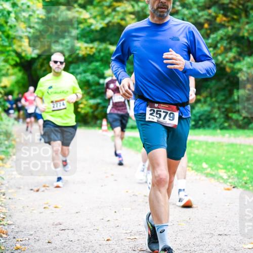 12.10.2025 - Bramfelder Halbmarathon 2025 Dr. Thomas Lammeyer http://msf.ph/oto/9348258 12.10.2025 10:26:37 Laufen 2774, 2579, 50 meine-sportfotos.de