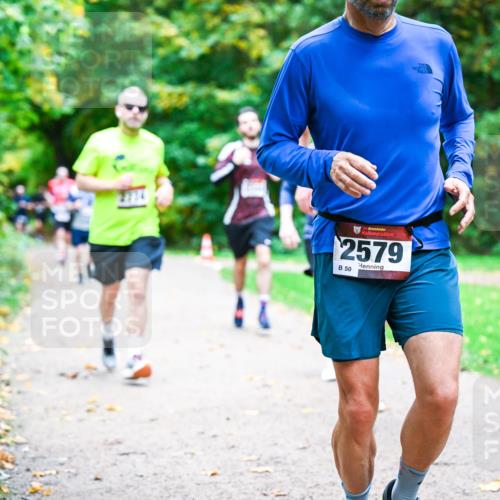 12.10.2025 - Bramfelder Halbmarathon 2025 Dr. Thomas Lammeyer http://msf.ph/oto/9348260 12.10.2025 10:26:37 Laufen 2579, 50 meine-sportfotos.de
