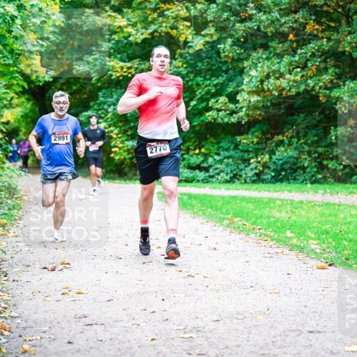 12.10.2025 - Bramfelder Halbmarathon 2025 Dr. Thomas Lammeyer http://msf.ph/oto/9348293 12.10.2025 10:26:43 Laufen 2991, 2776 meine-sportfotos.de