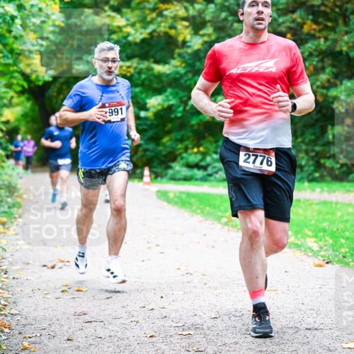 12.10.2025 - Bramfelder Halbmarathon 2025 Dr. Thomas Lammeyer http://msf.ph/oto/9348301 12.10.2025 10:26:45 Laufen 991, 2776 meine-sportfotos.de