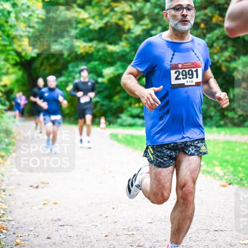 12.10.2025 - Bramfelder Halbmarathon 2025 Dr. Thomas Lammeyer http://msf.ph/oto/9348307 12.10.2025 10:26:46 Laufen 34, 2991, 130, 27 meine-sportfotos.de