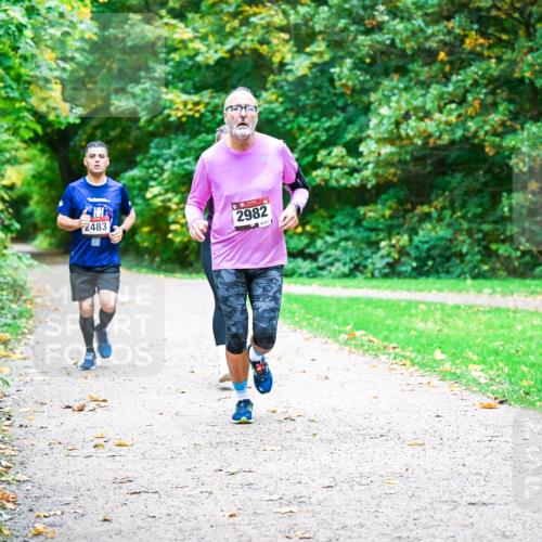 12.10.2025 - Bramfelder Halbmarathon 2025 Dr. Thomas Lammeyer http://msf.ph/oto/9348364 12.10.2025 10:26:58 Laufen 2483, 2982, 127 meine-sportfotos.de