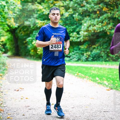 12.10.2025 - Bramfelder Halbmarathon 2025 Dr. Thomas Lammeyer http://msf.ph/oto/9348377 12.10.2025 10:27:00 Laufen 2483, 2276 meine-sportfotos.de