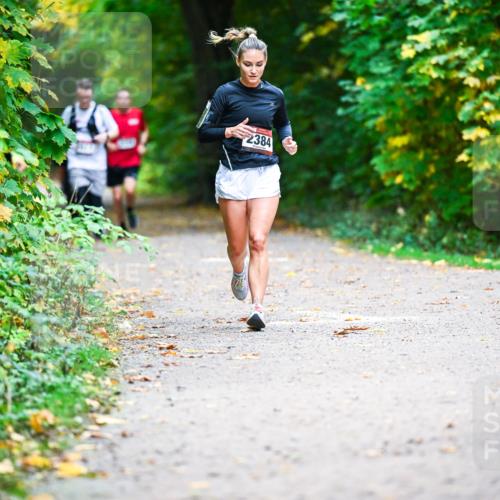 12.10.2025 - Bramfelder Halbmarathon 2025 Dr. Thomas Lammeyer http://msf.ph/oto/9348381 12.10.2025 10:27:11 Laufen 2384 meine-sportfotos.de