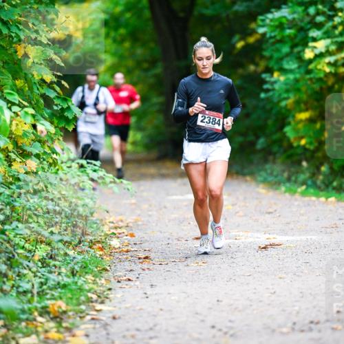 12.10.2025 - Bramfelder Halbmarathon 2025 Dr. Thomas Lammeyer http://msf.ph/oto/9348385 12.10.2025 10:27:12 Laufen 2384 meine-sportfotos.de