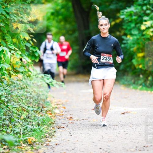 12.10.2025 - Bramfelder Halbmarathon 2025 Dr. Thomas Lammeyer http://msf.ph/oto/9348392 12.10.2025 10:27:12 Laufen 2384 meine-sportfotos.de