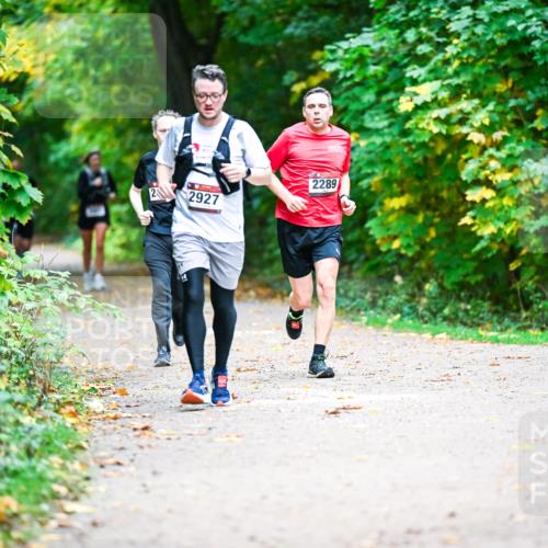 12.10.2025 - Bramfelder Halbmarathon 2025 Dr. Thomas Lammeyer http://msf.ph/oto/9348413 12.10.2025 10:27:18 Laufen 2927, 2289 meine-sportfotos.de