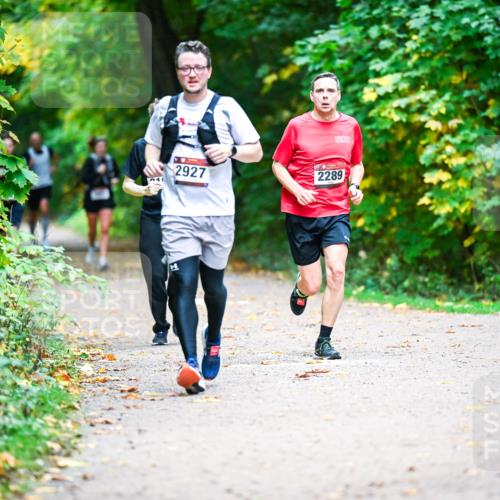 12.10.2025 - Bramfelder Halbmarathon 2025 Dr. Thomas Lammeyer http://msf.ph/oto/9348418 12.10.2025 10:27:18 Laufen 2927, 2289 meine-sportfotos.de
