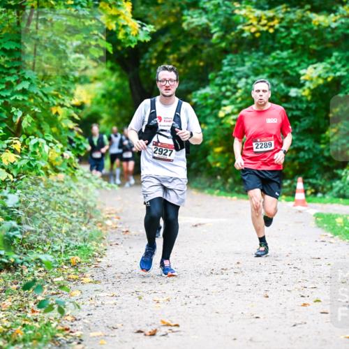 12.10.2025 - Bramfelder Halbmarathon 2025 Dr. Thomas Lammeyer http://msf.ph/oto/9348437 12.10.2025 10:27:21 Laufen 2927, 2289 meine-sportfotos.de