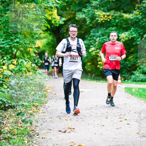 12.10.2025 - Bramfelder Halbmarathon 2025 Dr. Thomas Lammeyer http://msf.ph/oto/9348441 12.10.2025 10:27:22 Laufen 2927, 2289 meine-sportfotos.de