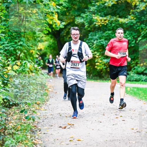 12.10.2025 - Bramfelder Halbmarathon 2025 Dr. Thomas Lammeyer http://msf.ph/oto/9348445 12.10.2025 10:27:22 Laufen 2289, 2927 meine-sportfotos.de