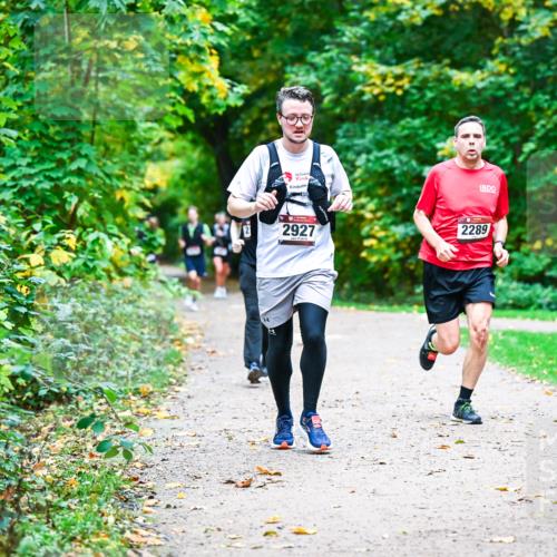 12.10.2025 - Bramfelder Halbmarathon 2025 Dr. Thomas Lammeyer http://msf.ph/oto/9348446 12.10.2025 10:27:22 Laufen 2927, 2289 meine-sportfotos.de