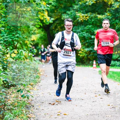 12.10.2025 - Bramfelder Halbmarathon 2025 Dr. Thomas Lammeyer http://msf.ph/oto/9348448 12.10.2025 10:27:23 Laufen 3, 4, 2289, 2927 meine-sportfotos.de