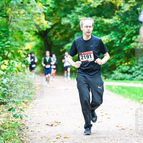 12.10.2025 - Bramfelder Halbmarathon 2025 Dr. Thomas Lammeyer http://msf.ph/oto/9348460 12.10.2025 10:27:25 Laufen 2191, 123 meine-sportfotos.de