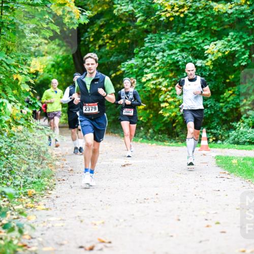 12.10.2025 - Bramfelder Halbmarathon 2025 Dr. Thomas Lammeyer http://msf.ph/oto/9348469 12.10.2025 10:27:29 Laufen 2379, 2667 meine-sportfotos.de
