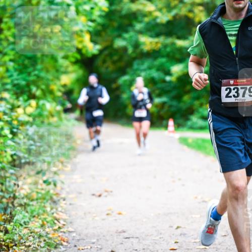 12.10.2025 - Bramfelder Halbmarathon 2025 Dr. Thomas Lammeyer http://msf.ph/oto/9348489 12.10.2025 10:27:32 Laufen 2379 meine-sportfotos.de