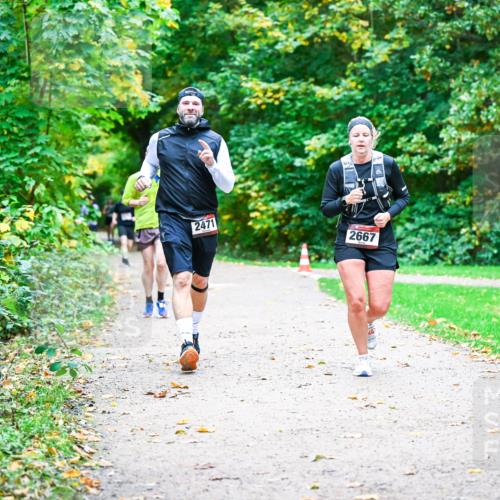 12.10.2025 - Bramfelder Halbmarathon 2025 Dr. Thomas Lammeyer http://msf.ph/oto/9348503 12.10.2025 10:27:35 Laufen 2471, 2667 meine-sportfotos.de