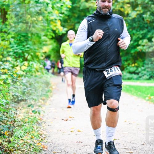 12.10.2025 - Bramfelder Halbmarathon 2025 Dr. Thomas Lammeyer http://msf.ph/oto/9348515 12.10.2025 10:27:37 Laufen 2471, 20 meine-sportfotos.de