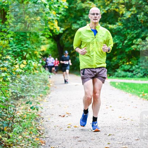 12.10.2025 - Bramfelder Halbmarathon 2025 Dr. Thomas Lammeyer http://msf.ph/oto/9348523 12.10.2025 10:27:39 Laufen  meine-sportfotos.de