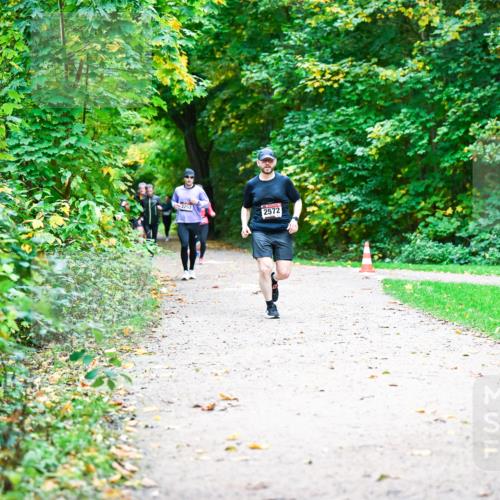12.10.2025 - Bramfelder Halbmarathon 2025 Dr. Thomas Lammeyer http://msf.ph/oto/9348527 12.10.2025 10:27:42 Laufen 2253, 2572 meine-sportfotos.de