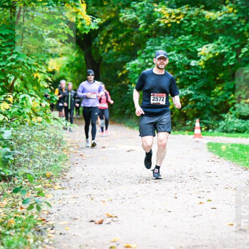 12.10.2025 - Bramfelder Halbmarathon 2025 Dr. Thomas Lammeyer http://msf.ph/oto/9348535 12.10.2025 10:27:43 Laufen 2572 meine-sportfotos.de
